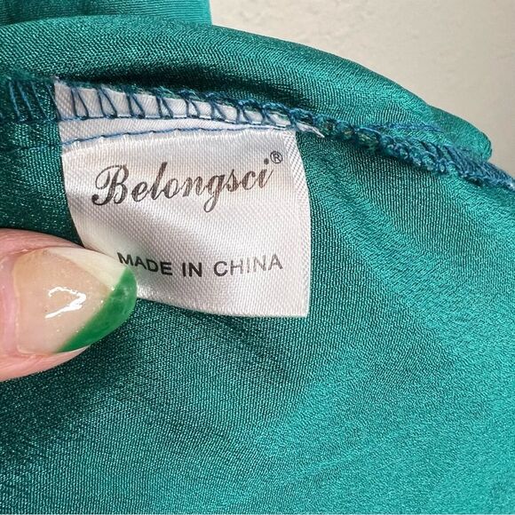 BELONGSCI floral dress NWT lined 🌺 ruffle sleeves 🌺 medium - Picture 3 of 7